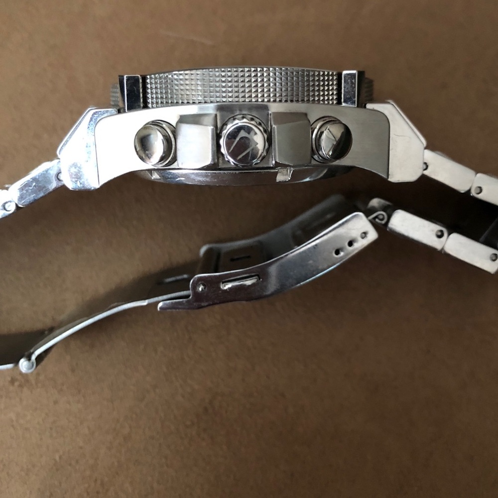 Bulova Precisionist Chronograph Watch 96B175 - Picture 6 of 8